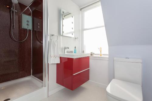Kingsley Guest House - image 2