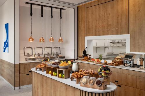 Food and beverages, Hilton Garden Inn Brasov in Brasov