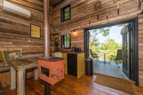 The Water Shack - Amazing tiny house retreat in Laxfield
