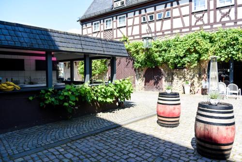 ทัศนียภาพภายนอกโรงแรม, Weinhotel Koegler in เอลท์วิลเลอ อัม ไรน์
