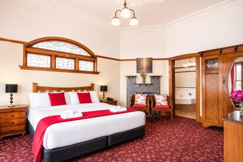 Halswell Lodge in Mount Victoria