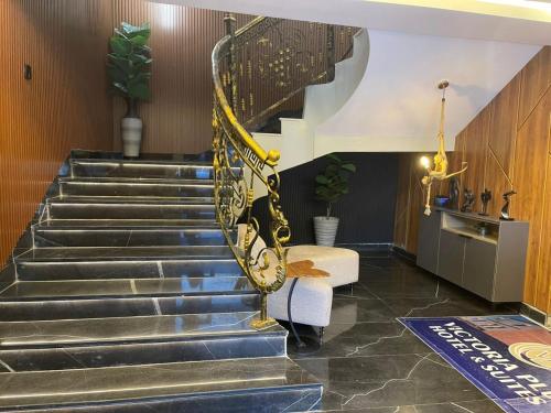 Victoria Plus Hotel & Suites in อซาบา