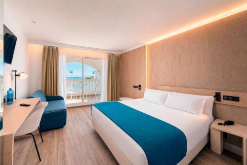 1 queen bed, 1 sofa bed