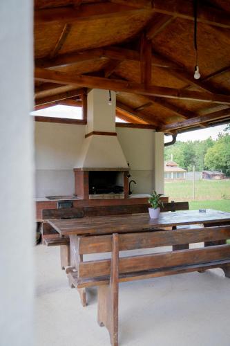 Viesnīcas āriene, The Field House, Bihor Romania in Cetea