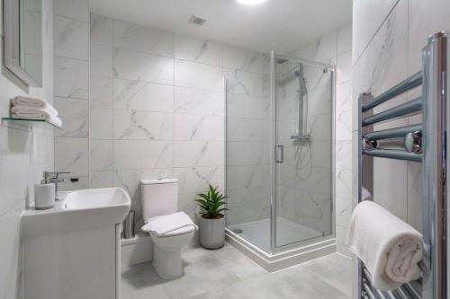 Modern 2 Bedroom Apartment in Liverpool, Liverpool (photo 7)