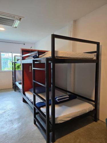 1 bunk bed