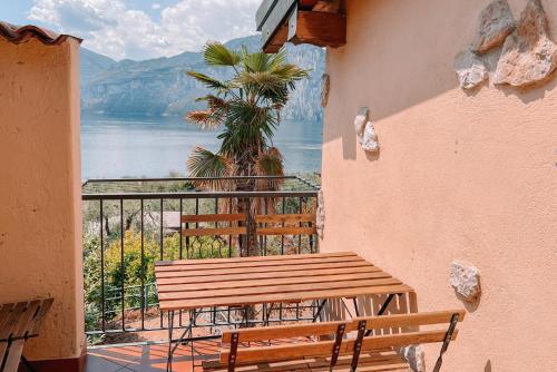 Villa Valya by GardaDoma, Brenzone sul Garda