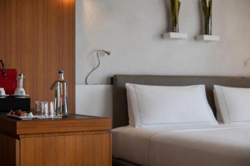 Suite, wellness, junior, lake view, spa access