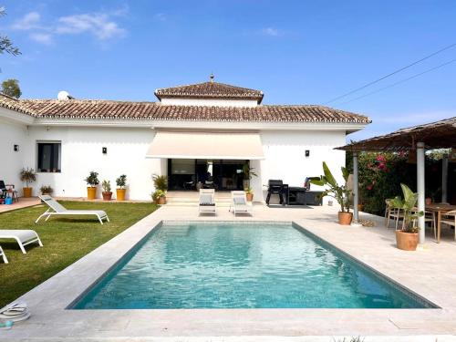 El Rancho Villa with pool near Puerto Banus