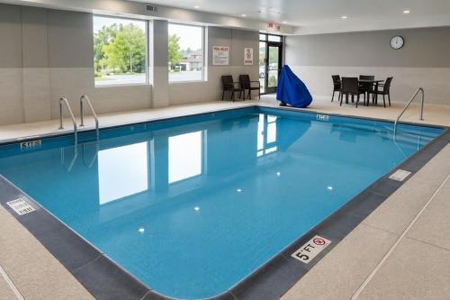Úszómedence, AVID HOTEL Columbus Northwest – Hilliard By IHG in Délnyugat-Columbus