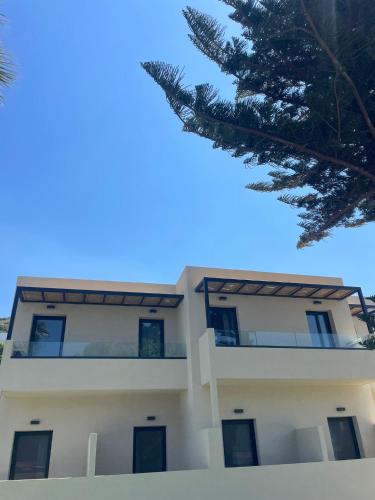 Nikos Apartments & Studios 5