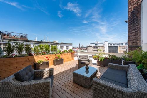 Luxury apartment with a balcony and a terrace, Praha