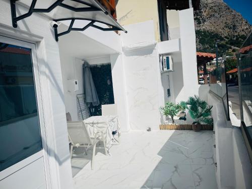 Argyros Central Residence Spili 5