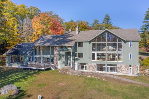 Lake Shore Drive in Frenklina (NH)