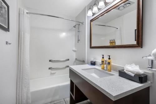 Best Western Plus Rio Grande Inn - image 5