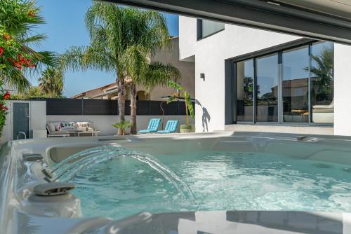 VILLA DE LUXE SUD DE LA FRANCE - PLAGE - PISCINE - JACUZZi - Location, gîte - Lattes