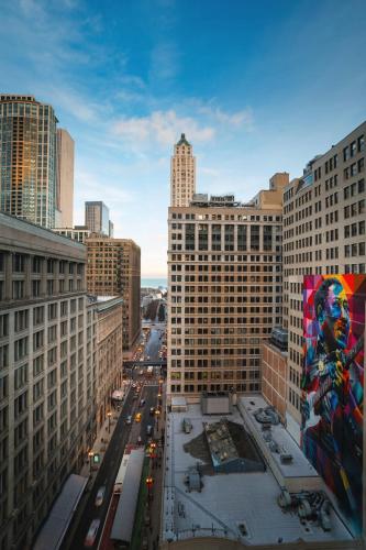 Staypineapple, An Iconic Hotel, The Loop