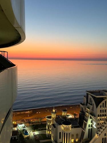 Strand, Orbi Residence Hotel Official in Batumi