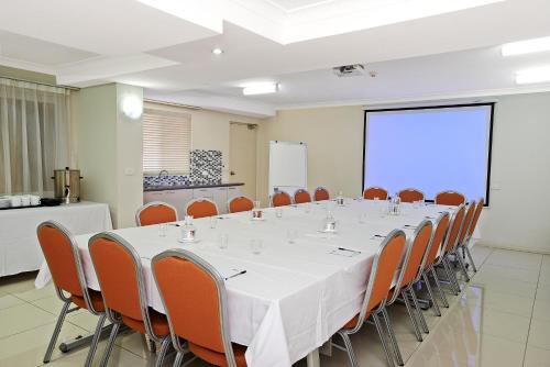 Comfort Inn & Suites Burwood - image 4