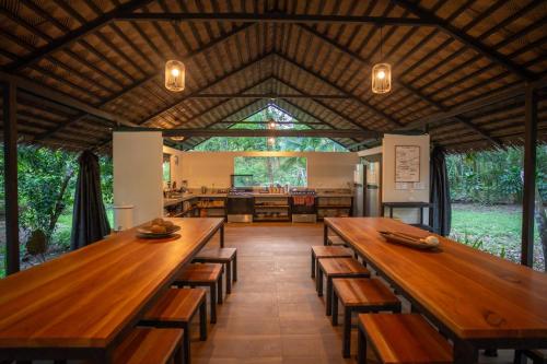 virtuve, Four Monkeys Eco Lodge - Jungle & Beach in Cabo Matapalo