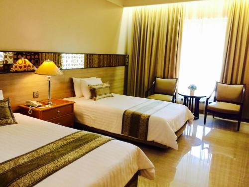 Superior Twin or Double Room image 6