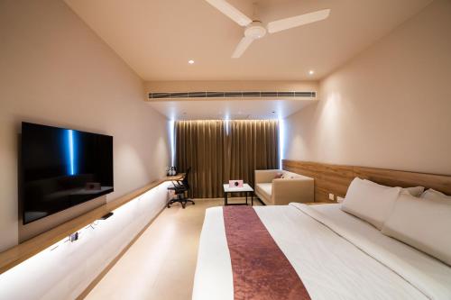 Jubilee Festa Inn near Qutab Shahi Tombs