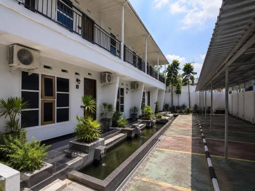 Фасада на хотела, Nata Hotel Tasikmalaya in Indihiang