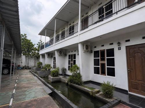 Фасада на хотела, Nata Hotel Tasikmalaya in Indihiang