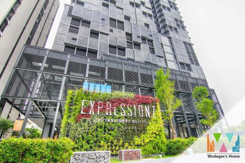 KLCC View Expressionz Family Loft by WGS, 300Mbps WiFi, Kuala Lumpur