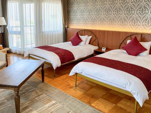 La Jolie Motomachi Room Type - Large Twin Room