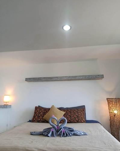 Studio MV, Ko Tao