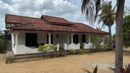 Sea view villa — other in Cemetery Road, Arugam Bay Sri Lanka,