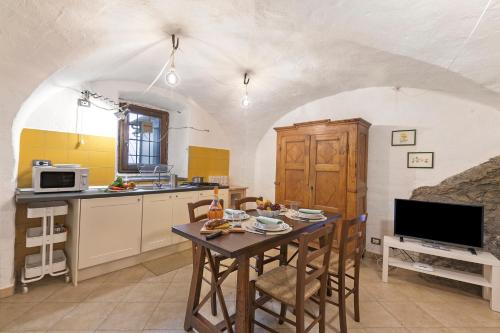 köök, La Casetta Del Borgo - Happy Rentals in Usseaux