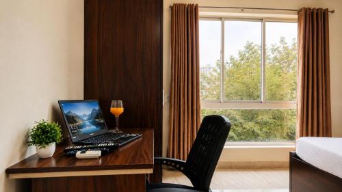 BluO Lake Facing 1BHK NewTown Terrace Garden - image 4