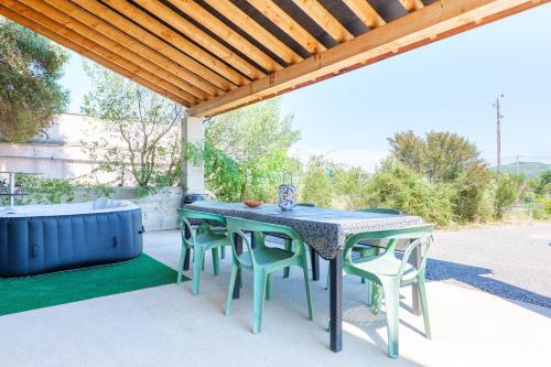 Le gecko avec jacuzzi in Saint-Germain (Rhône-Alpes)