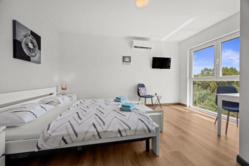 Villa Pura Vida with Sea View - image 3