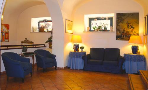 Hotel Corona - image 6