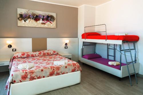 Meublé Leonetti Room Type - Quadruple Room