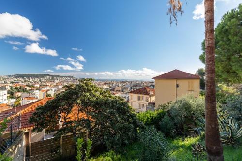 Villa sur les hauteurs de Nice, proche centre