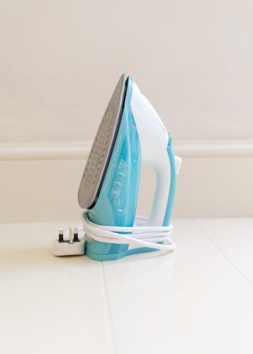 Pillow Menu! 1 Bed Garden Flat Finsbury Park - image 10