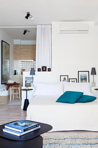 105 Suites - main image