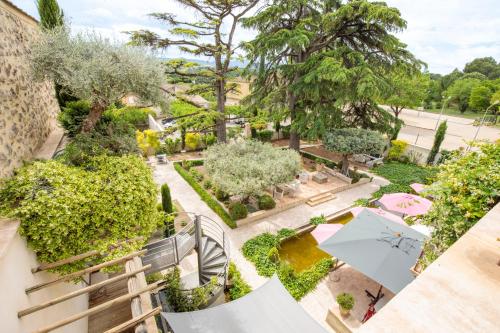 Iekārtas, Boutique Hotel La Villa Montesquieu & sa piscine in Laudun-l'Ardoise