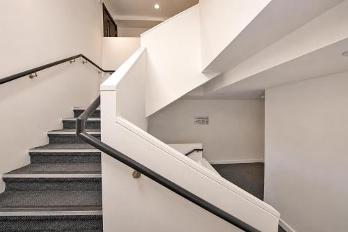 OYO The Manor Park Hotel - image 10