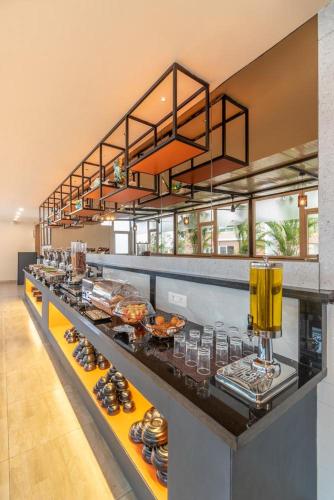 Restaurant, Vista Inn Marathahalli By Bestinn Leisure near Slv Medical Store