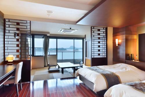 Superior Room with Tatami Area