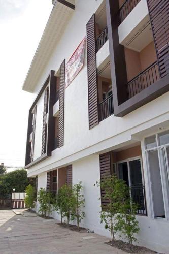Field Town Apartment in เมืองนครนายก