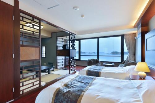 Standard Room with Tatami Area and Bath