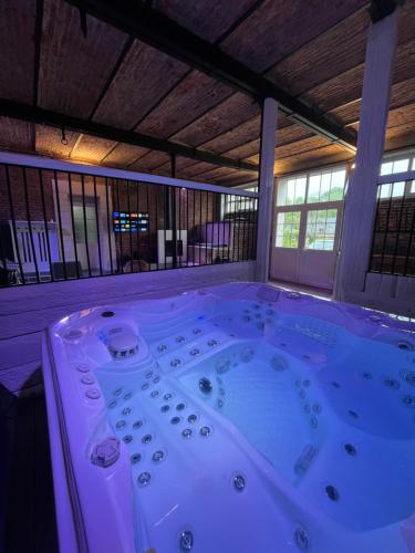 Le Gîte des Ecuries SPA, Domaine de Foreste gîte à louer Aubigny-aux-Kaisnes