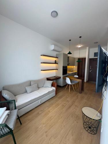 PMTR Residence