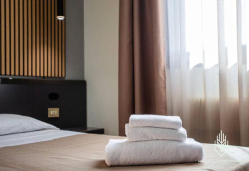 2 twin beds